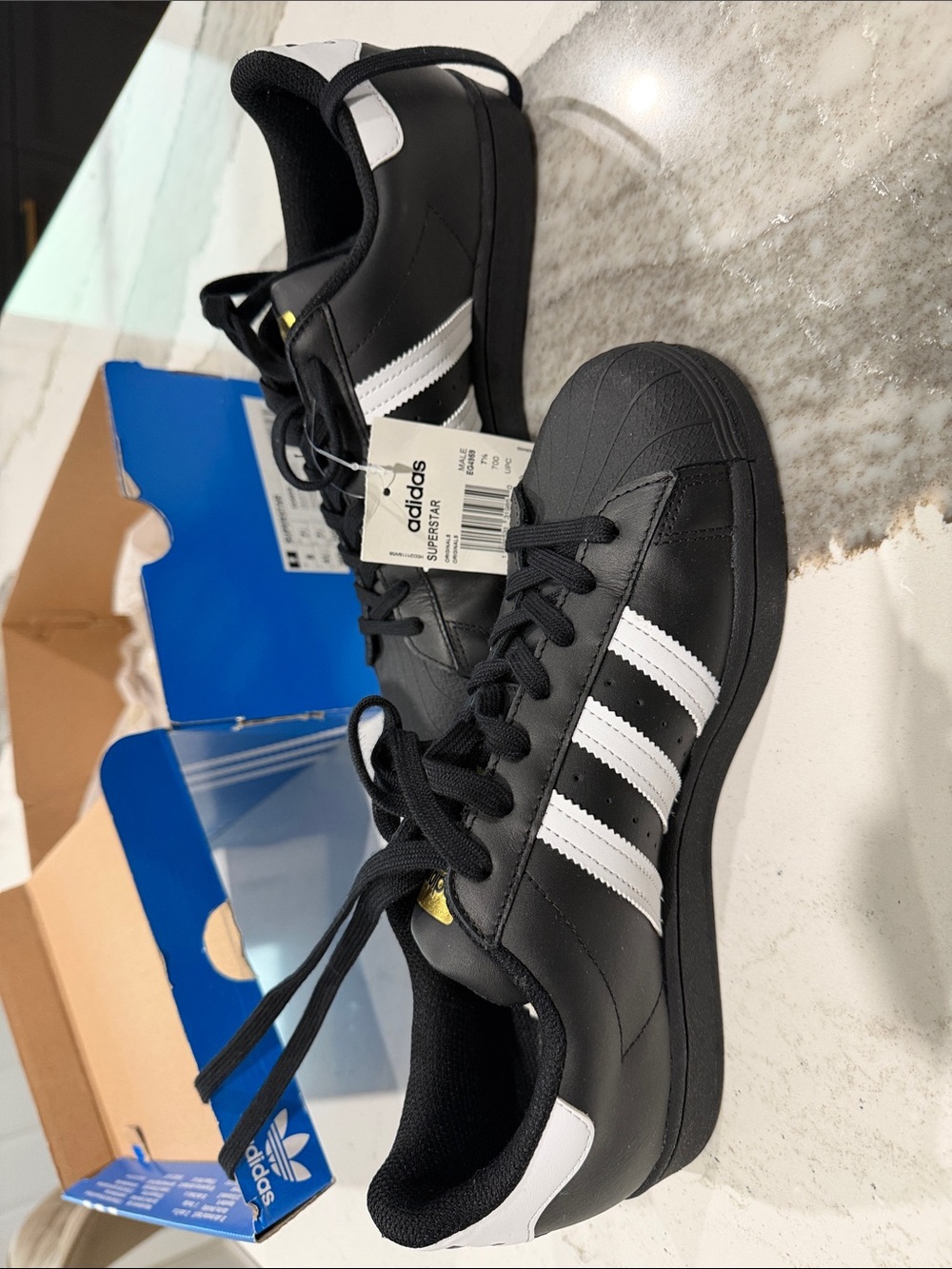 Nwt adidas shell toe superstar shoes size 8 men’s